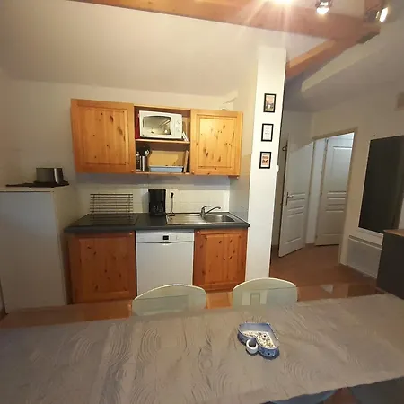 3 Pieces Avec Coin Nuit, Balcon, Parking, Et Wifi A Valfrejus - Fr-1-561-119