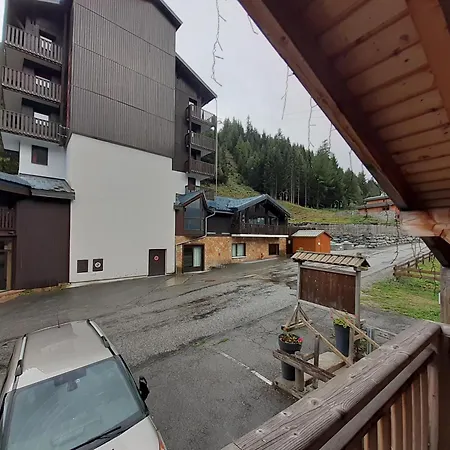 3 Pieces Avec Coin Nuit, Balcon, Parking, Et Wifi A Valfrejus - Fr-1-561-119 *